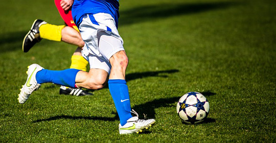 Möchten Sie ein Fussballspiel von Ihrem 
Lieblingsclub besuchen? Premier League, 
Bundesliga, Ligue 1, Serie A, La Liga, kontaktieren 
Sie uns